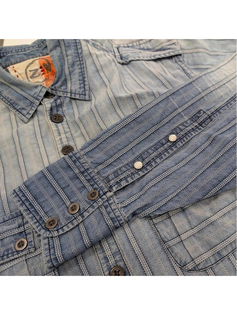 Robert Graham Zen Denim Button Shirt Mens Med Blue Striped Faded